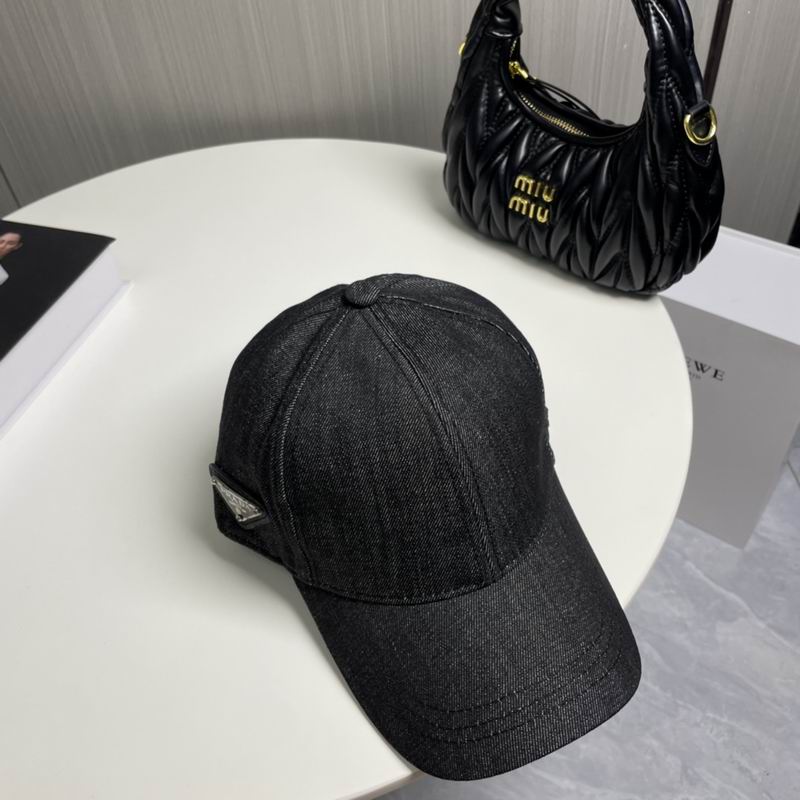 Prada cap dx (8)